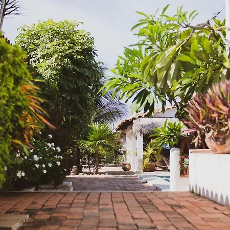 La Playita Beach House-2